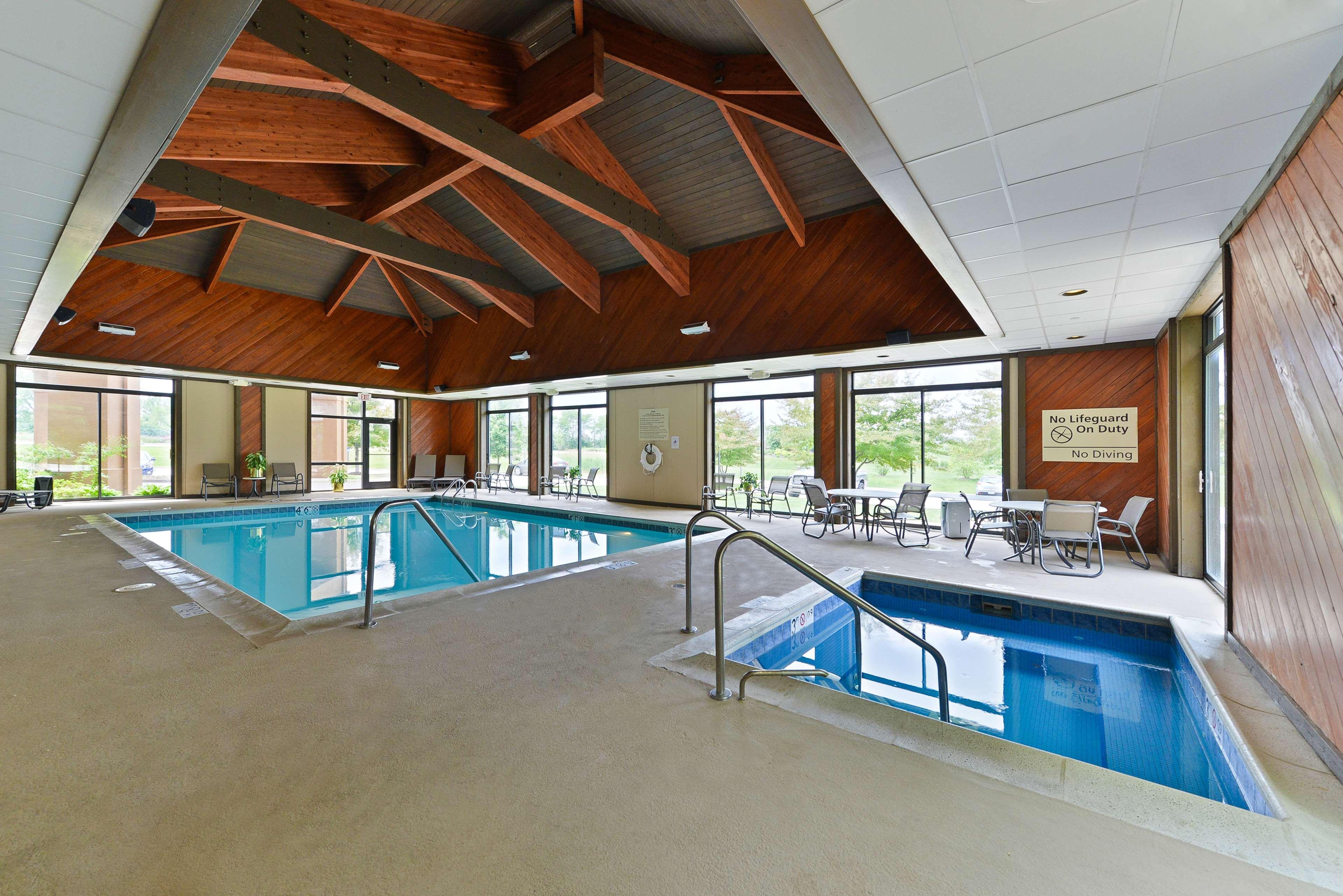 แฮมป์ตัน อินน์ ชิคาโก-แครอล สตรีม Carol Stream ภายนอก รูปภาพ